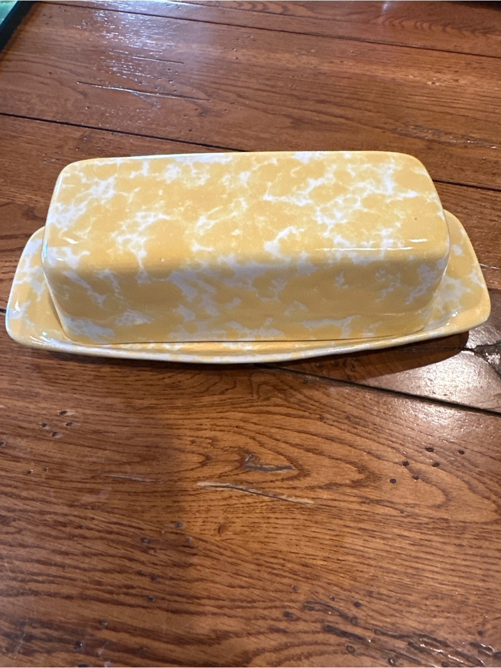 Bennington Potters Butter Dish #1683 Yellow Spongeware Covered Vermont Stoneware